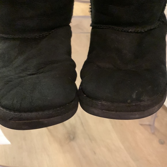 Ugg Boots - Picture 2 of 7